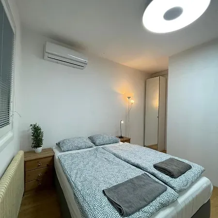 Nice Rooftop Hostel Wien Exterior foto